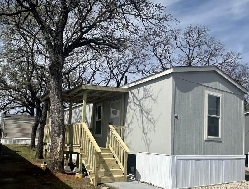 Listing-1416-Photo-e78ff95e-c2bb-4f1c-a599-f2a7800aa195.jpg