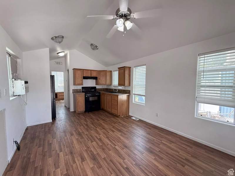 Listing-1987-Photo-d468ceb2-f557-40dc-ad54-ba20db00477e.png