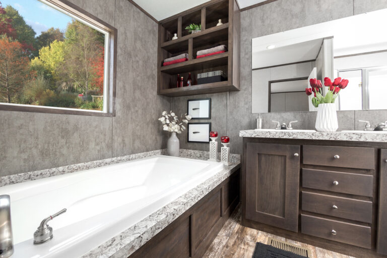 Listing-2009-Photo-a6213296-f779-482d-9de9-68ee573caabc.jpg